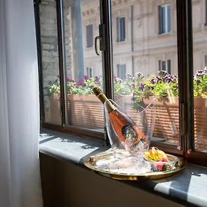 2* Couette-café Neman Maison Experience I Pantheon